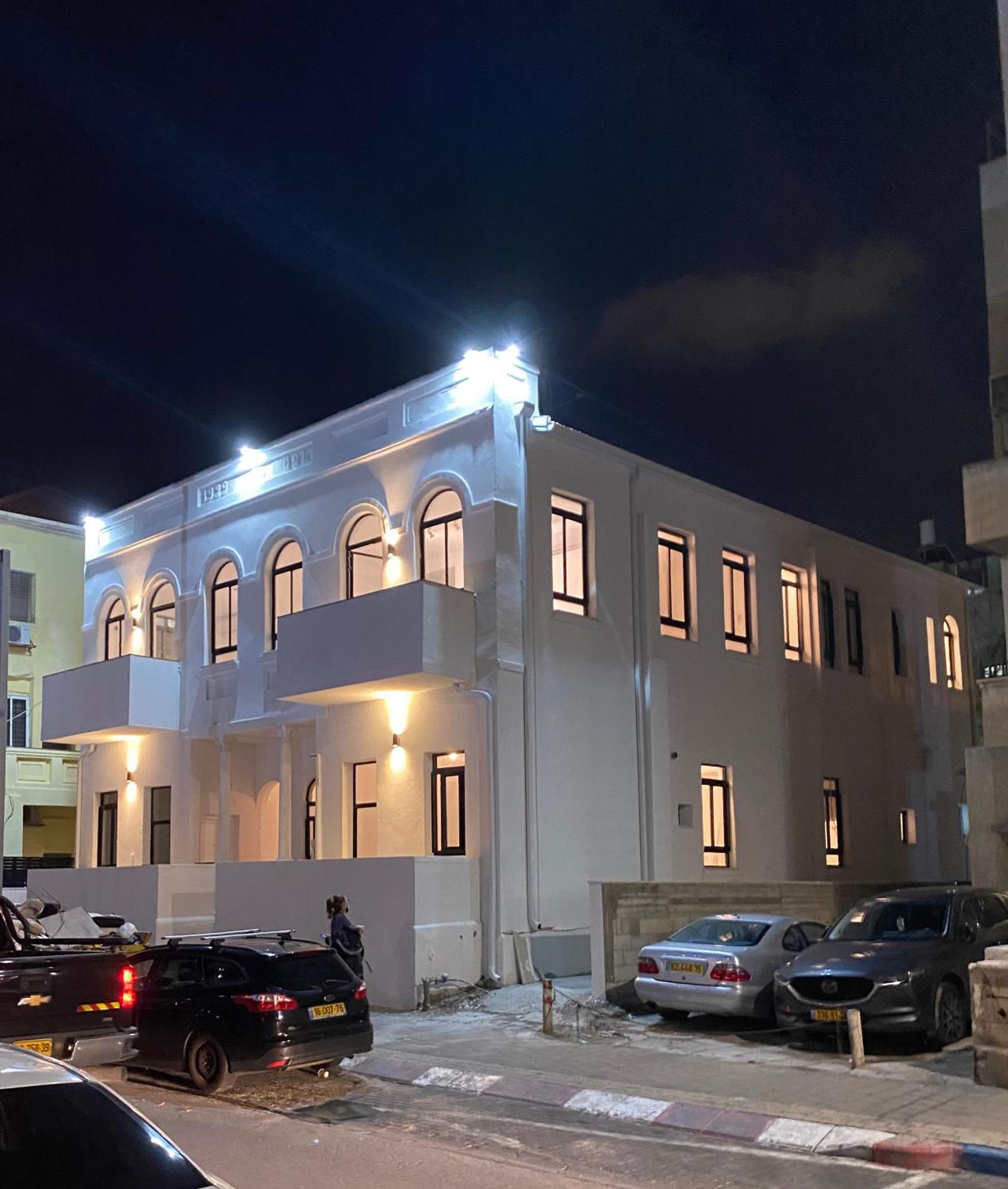 Yona 8 Bed & Breakfast Tel Aviv Exterior photo