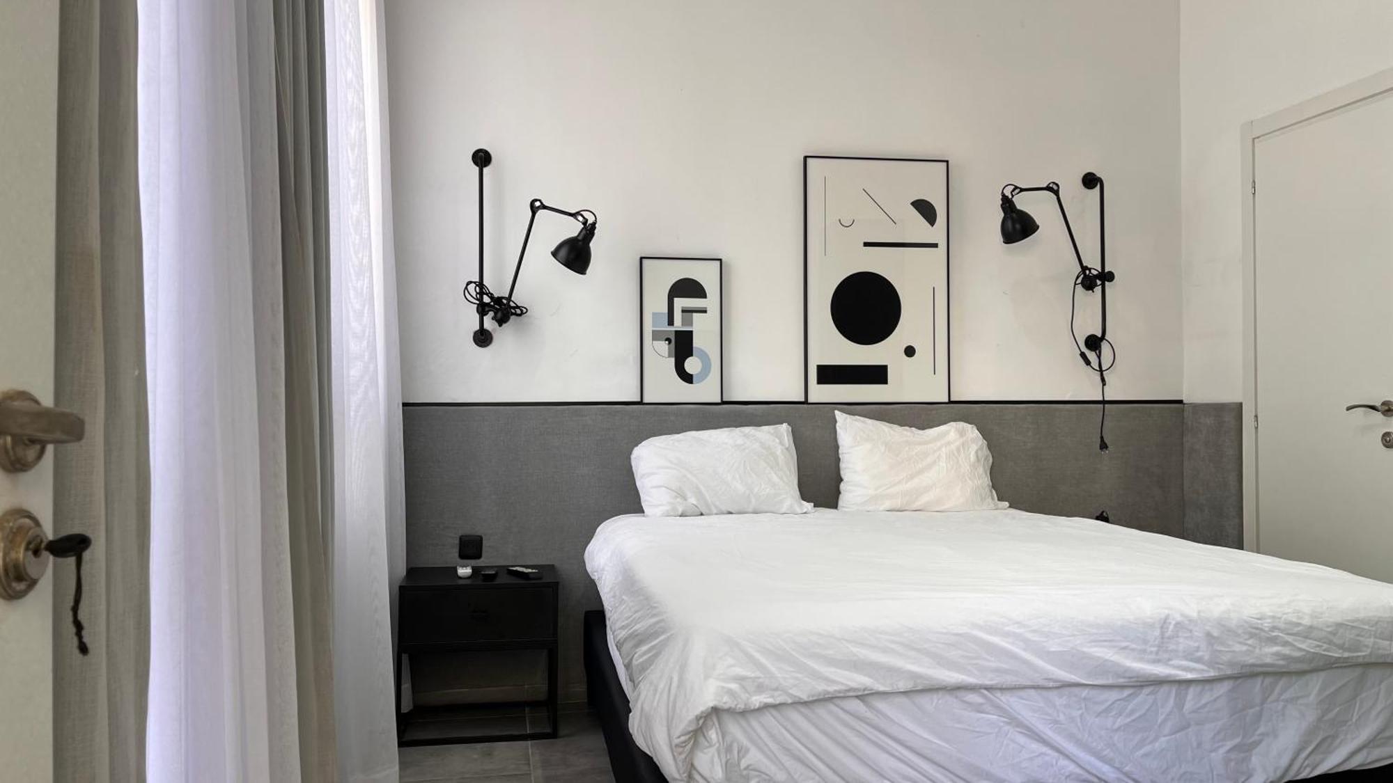Yona 8 Bed & Breakfast Tel Aviv Room photo
