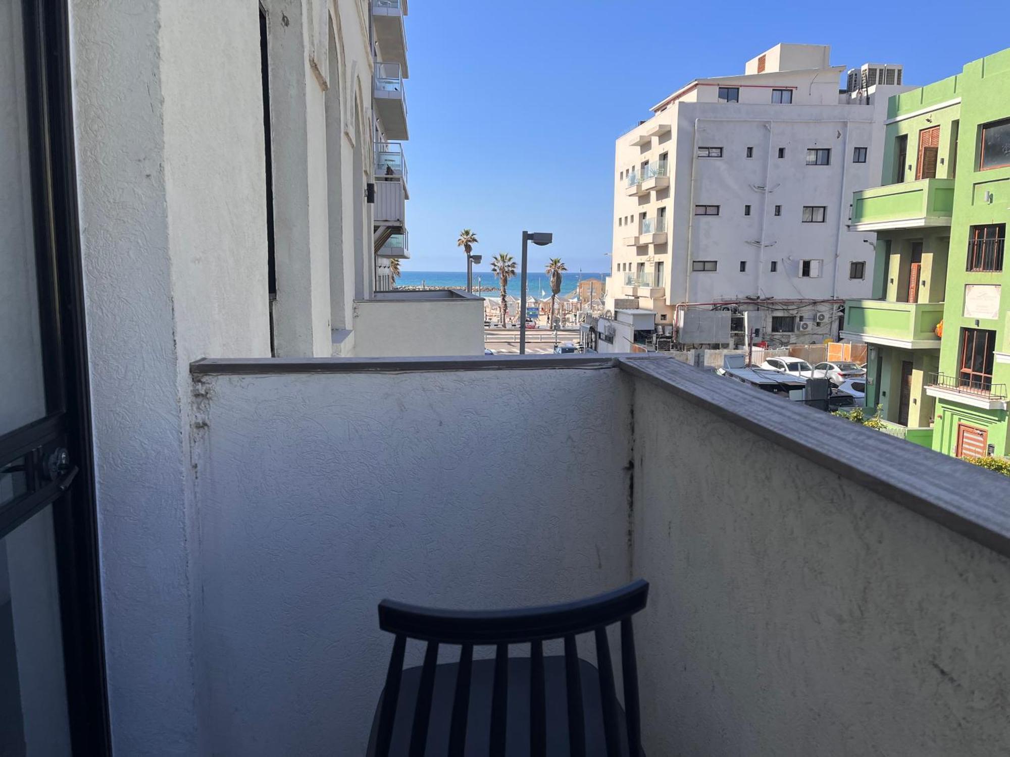 Yona 8 Bed & Breakfast Tel Aviv Room photo