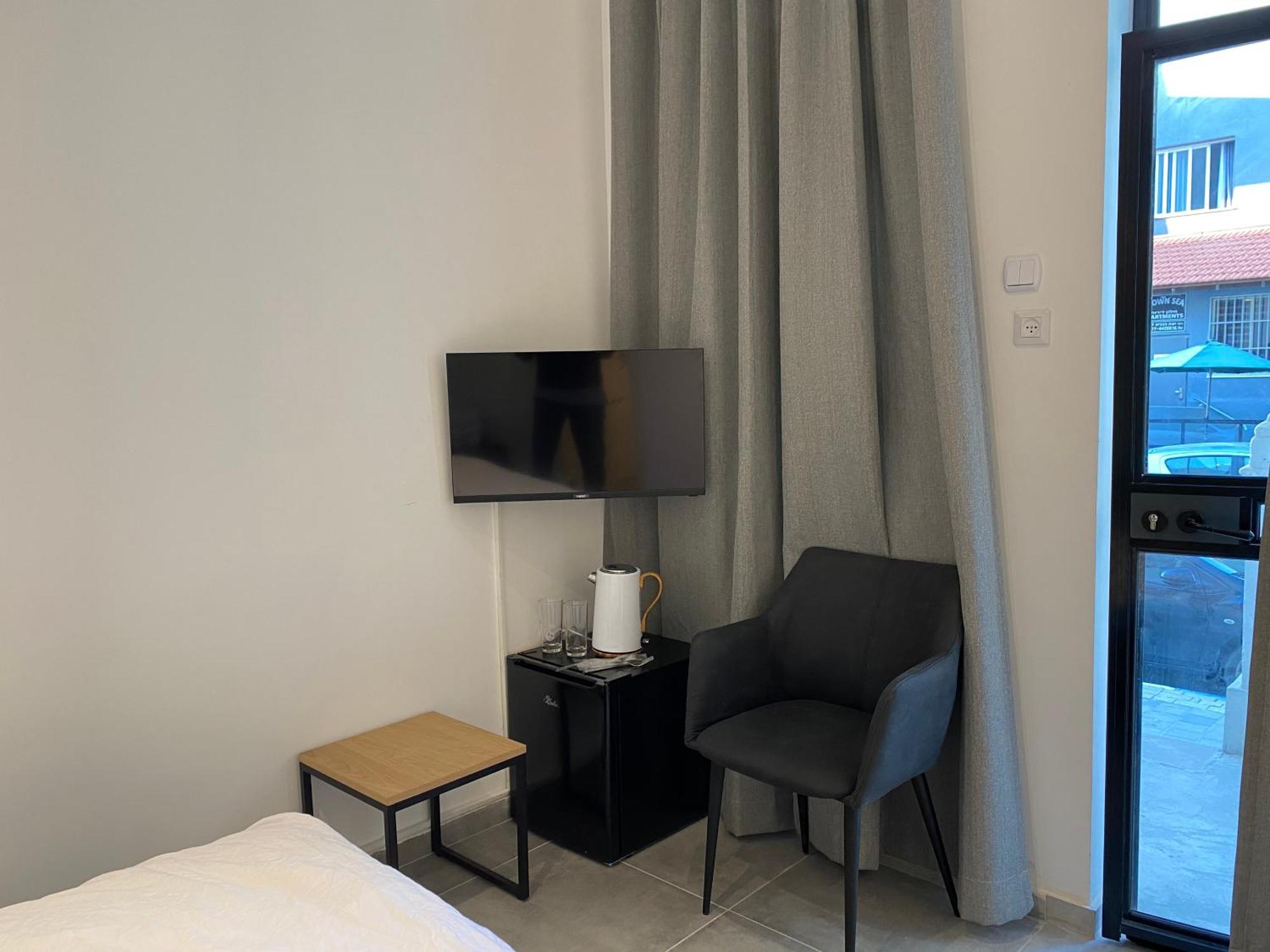 Yona 8 Bed & Breakfast Tel Aviv Room photo